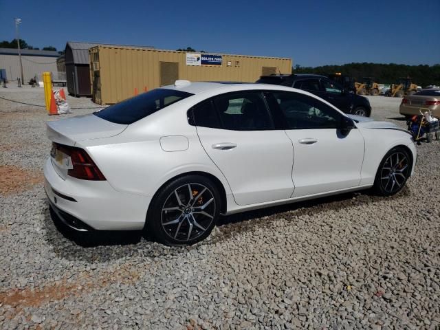 2022 Volvo S60 T8 Polestar Engineered