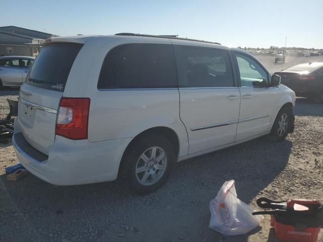 2011 Chrysler Town & Country Touring L