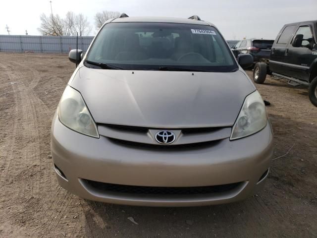 2009 Toyota Sienna CE