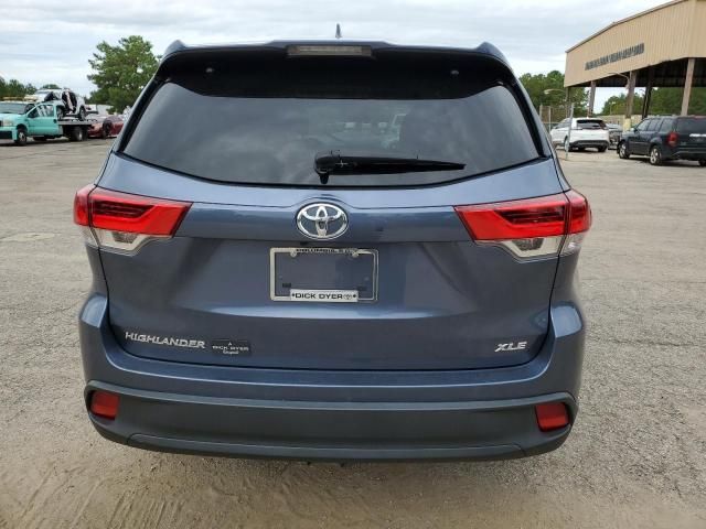 2019 Toyota Highlander SE