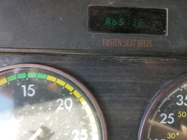 2003 Freightliner Conventional Columbia