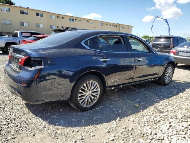 2016 Infiniti Q70 3.7