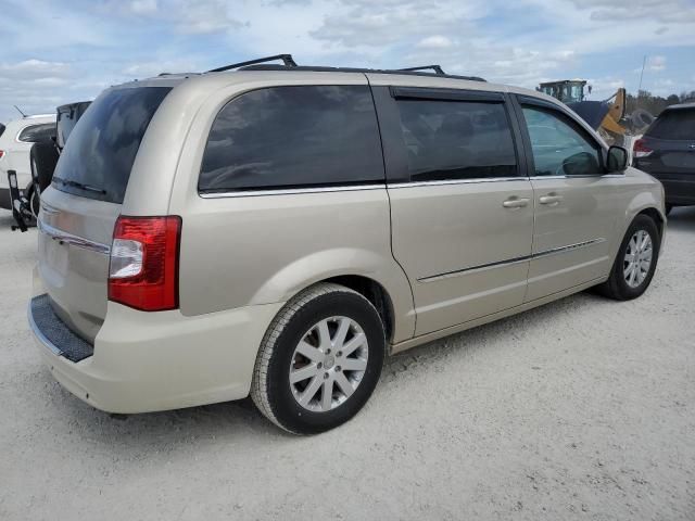 2013 Chrysler Town & Country Touring