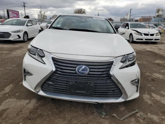 2016 Lexus ES 300H