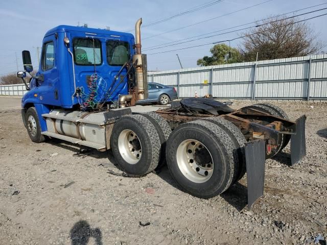 2014 Freightliner Cascadia 125