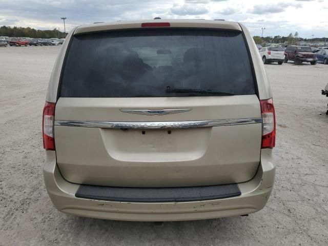 2013 Chrysler Town & Country Touring