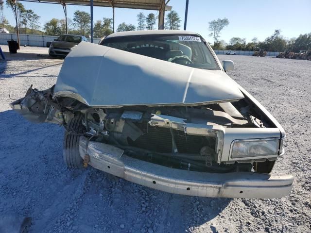 1997 Lincoln Town Car Signature