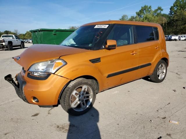 2011 KIA Soul +