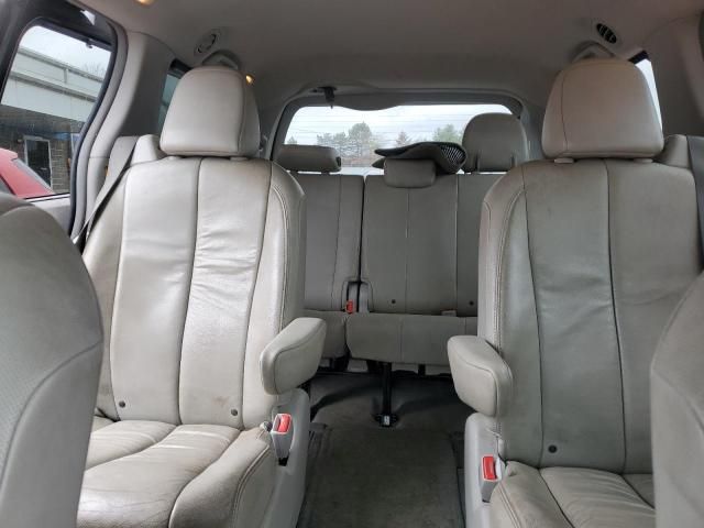 2012 Toyota Sienna XLE