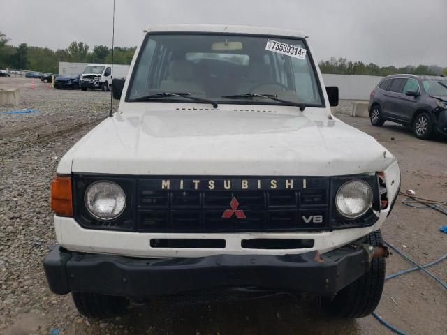 1990 Mitsubishi Montero