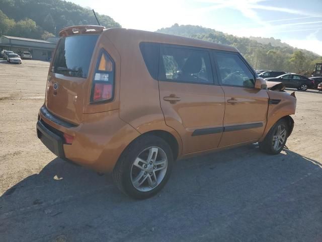 2011 KIA Soul +