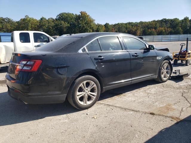 2016 Ford Taurus SE