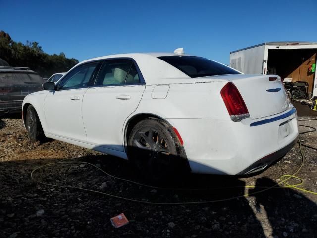 2018 Chrysler 300 Touring