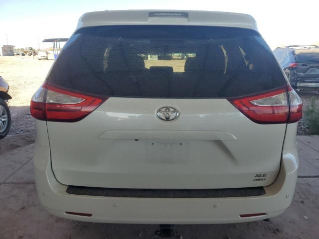 2017 Toyota Sienna XLE