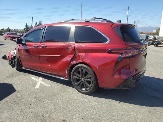 2022 Toyota Sienna XSE