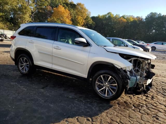 2019 Toyota Highlander SE