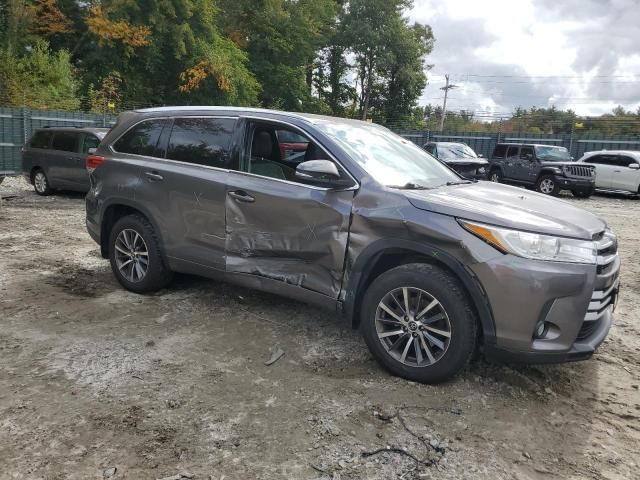 2018 Toyota Highlander SE