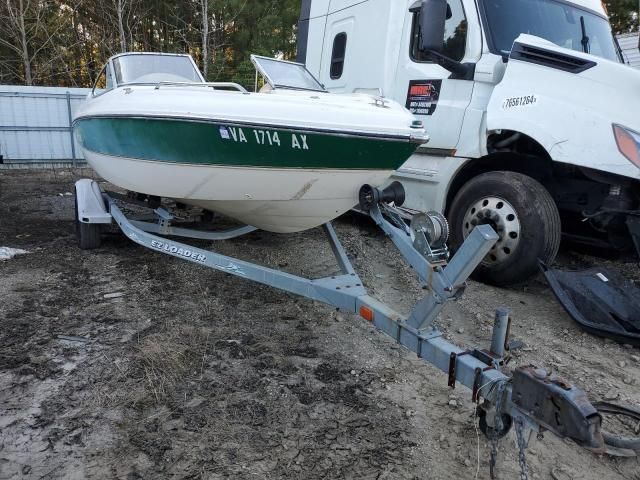 2001 Stingray Boat