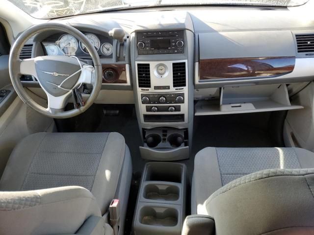 2010 Chrysler Town & Country Touring