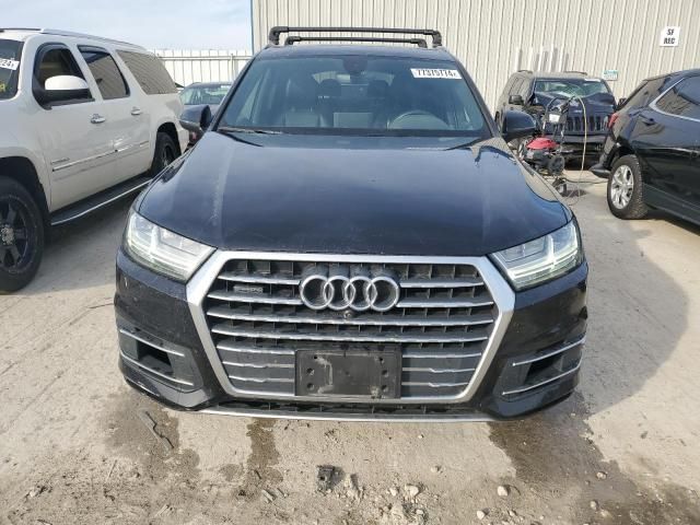 2019 Audi Q7 Premium Plus