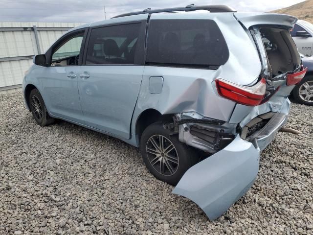 2015 Toyota Sienna XLE