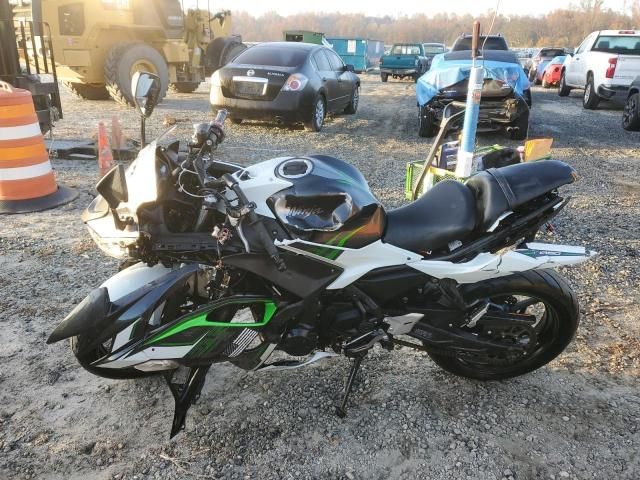 2022 Kawasaki EX650 N