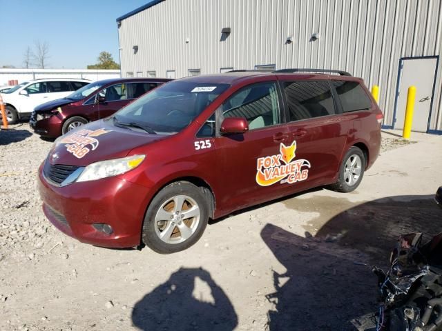 2013 Toyota Sienna LE