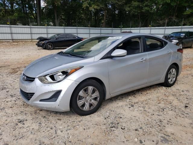 2016 Hyundai Elantra SE