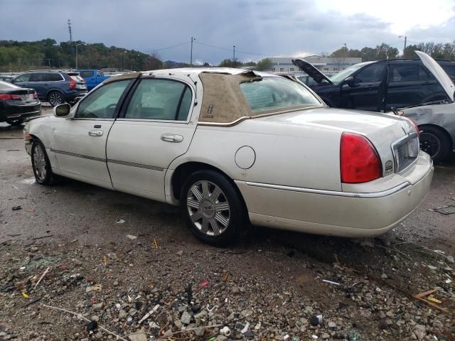 2004 Lincoln Town Car Ultimate