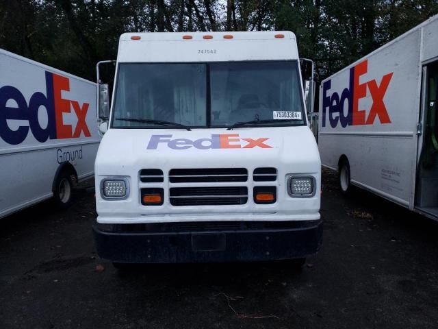 2005 Freightliner Chassis M Line WALK-IN Van