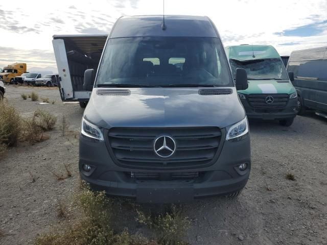 2024 Mercedes-Benz Sprinter 2500