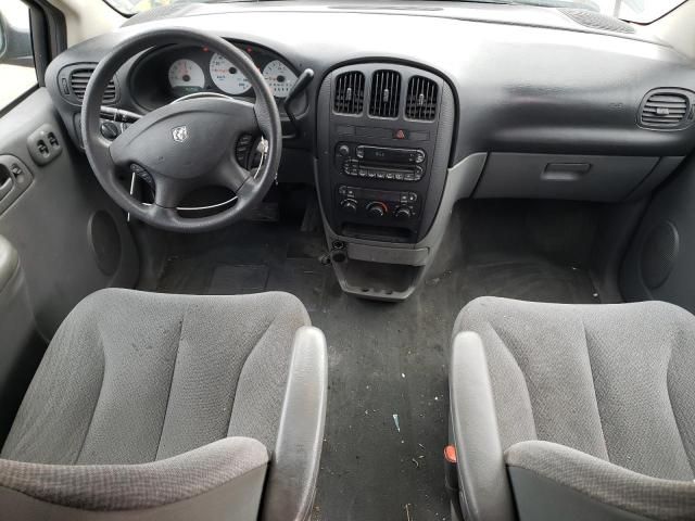 2005 Dodge Caravan SE