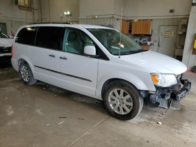 2016 Chrysler Town & Country Touring