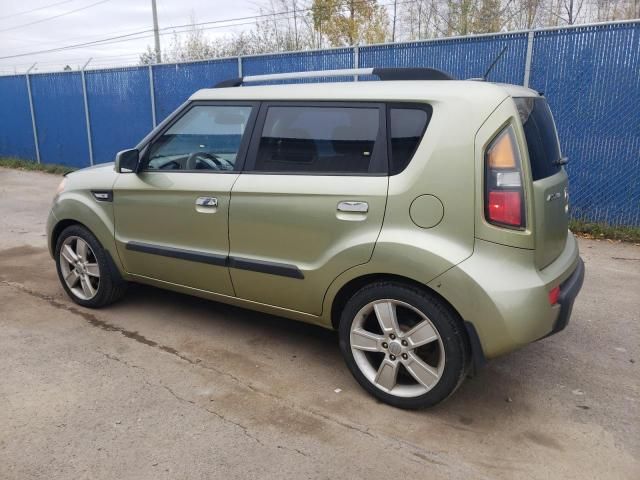 2010 KIA Soul +