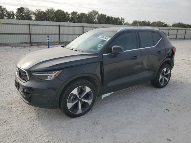 2023 Volvo XC40 Plus