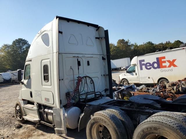 2019 Freightliner Cascadia 126