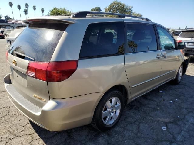 2004 Toyota Sienna CE