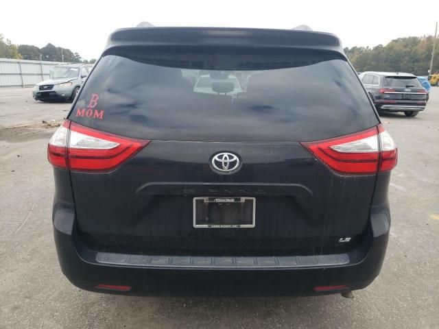 2015 Toyota Sienna LE