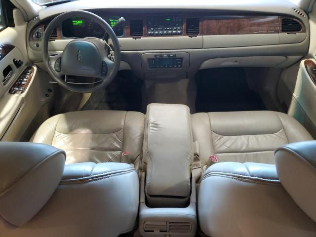 1999 Lincoln Town Car Executive