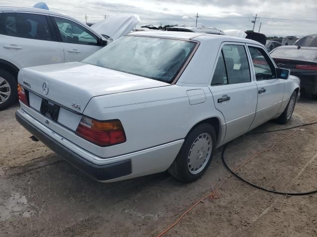 1990 Mercedes-Benz 300 E 2.6