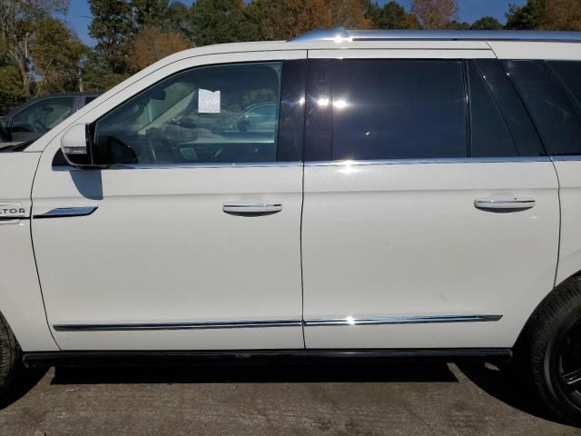 2022 Lincoln Navigator L Reserve