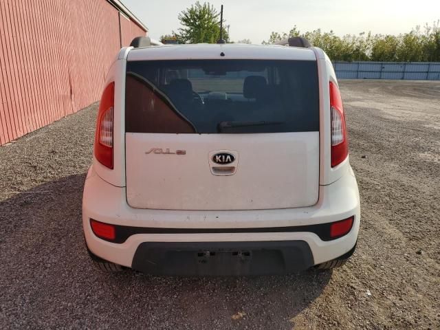 2013 KIA Soul +