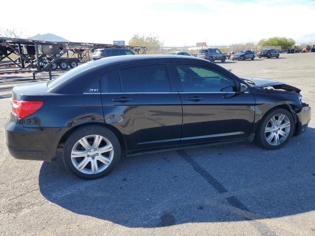 2013 Chrysler 200 LX