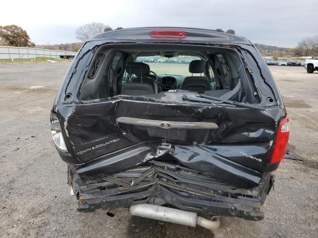 2005 Chrysler Town & Country Touring