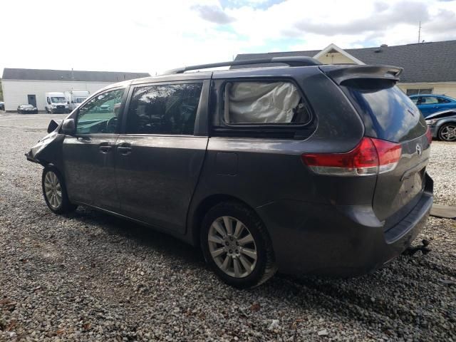 2013 Toyota Sienna LE