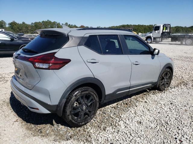 2022 Nissan Kicks SR