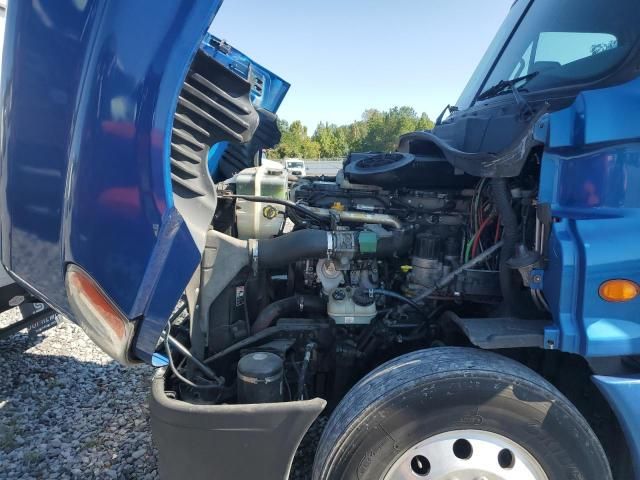 2011 Freightliner Cascadia 125