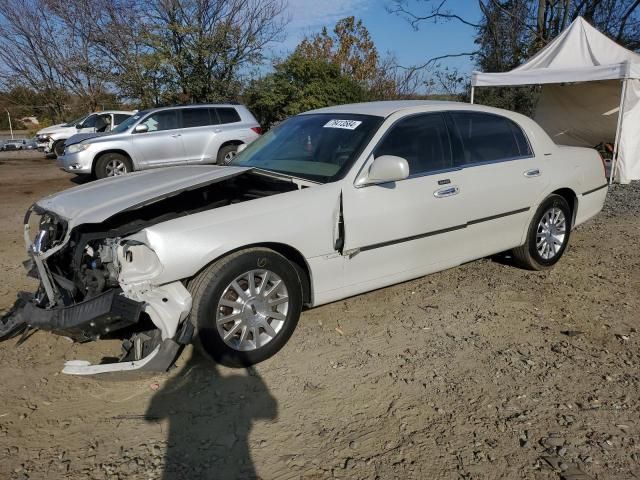 2006 Lincoln Town Car Signature