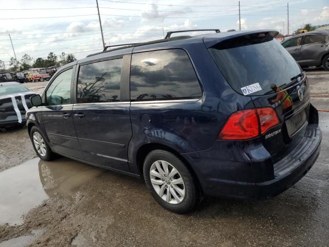 2014 Volkswagen Routan SE