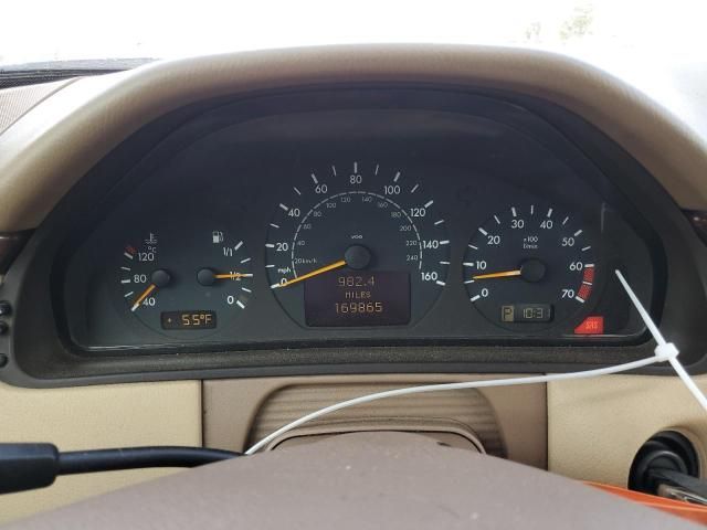 2000 Mercedes-Benz E 320